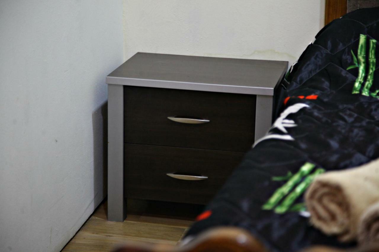 טביליסי Guesthouse Different מראה חיצוני תמונה